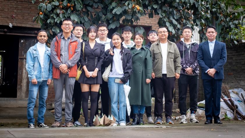 9a6d2453638703bf7c6bcccd3ff6a163_origin